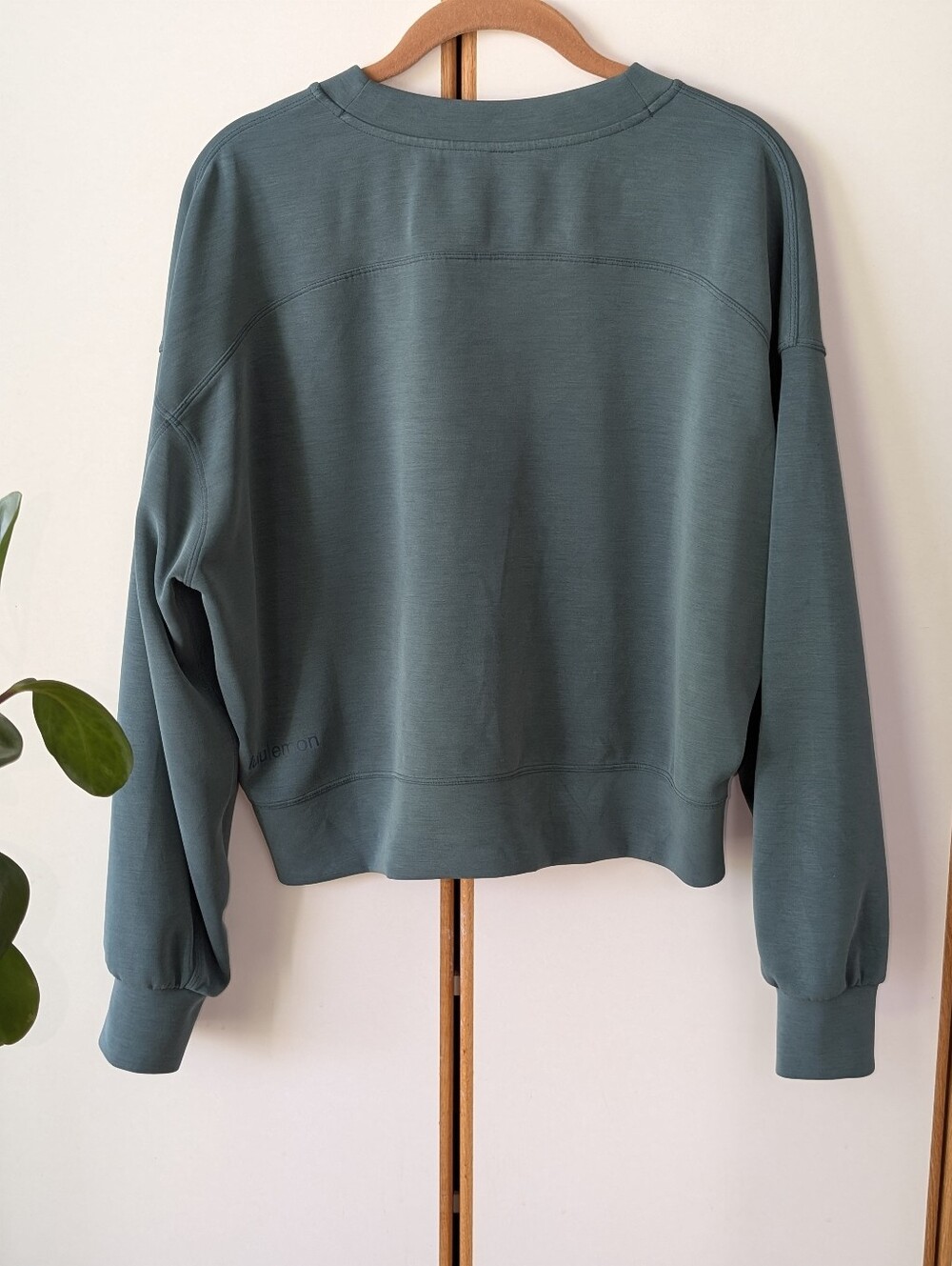 Lululemon Perfectly Oversized Crop Crew Softstreme 6 Green Jasper Teal - Picture 4 of 10